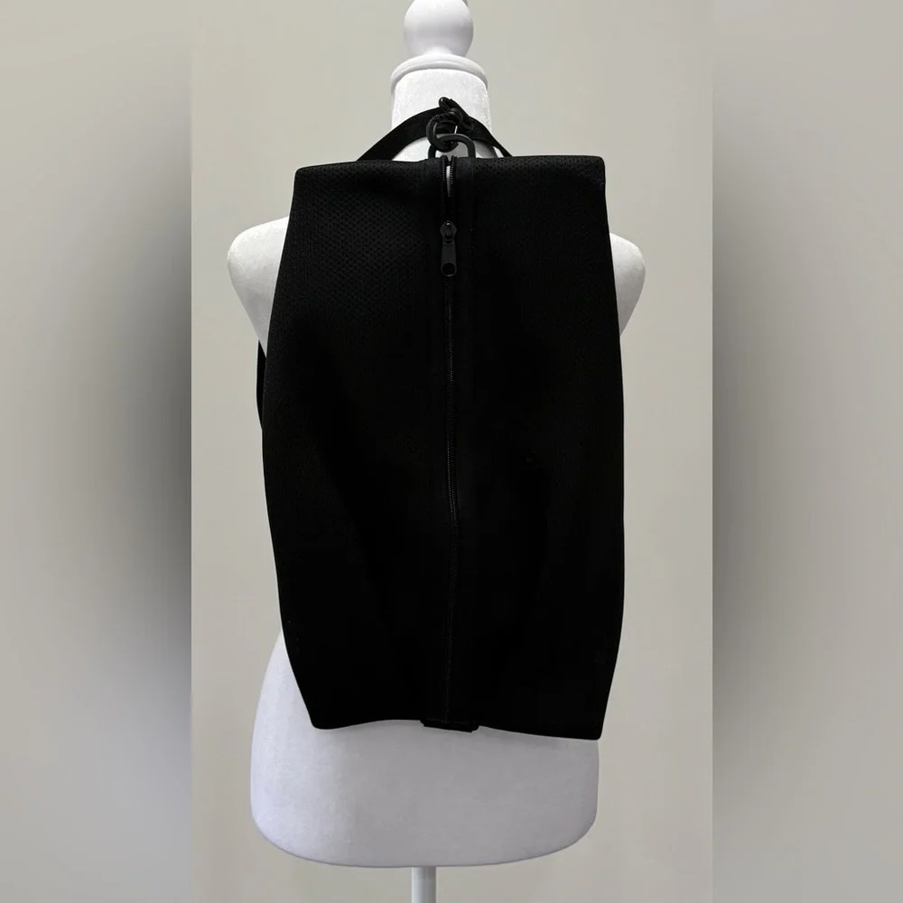 NWOT Fabletics The Functional Convertible Bag in black. New